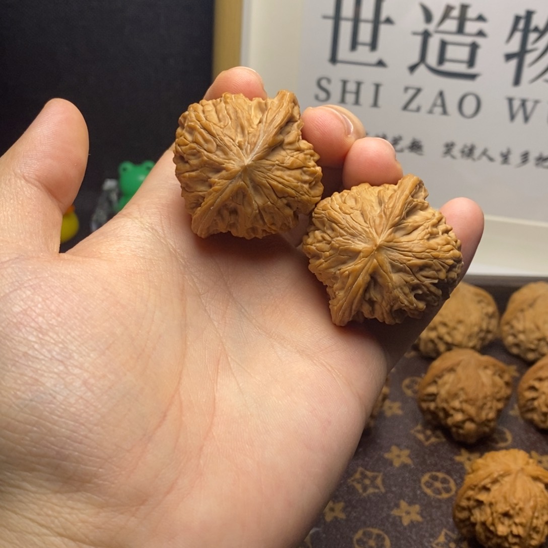 桃核把件清****光涞水山地磨盘