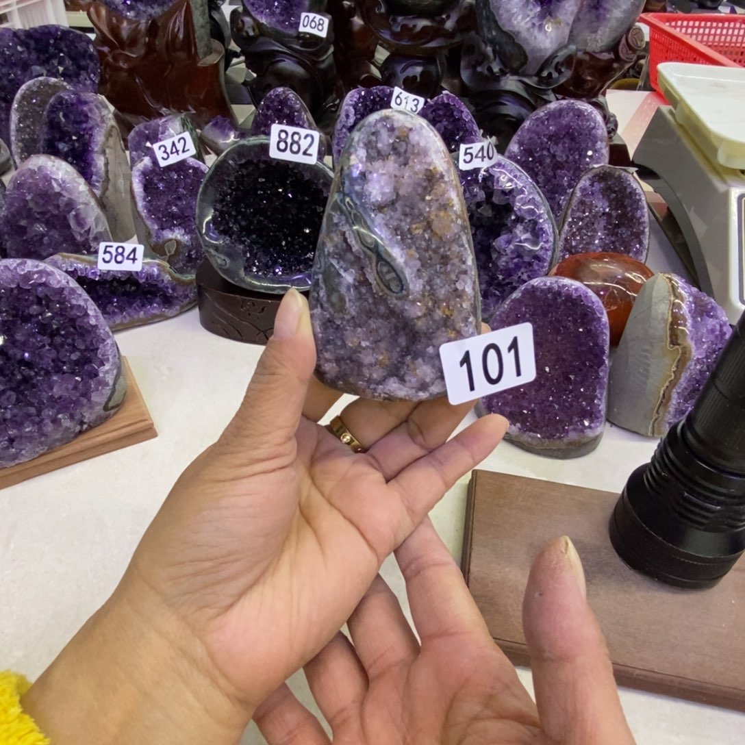 紫晶大型摆件（非配饰）未镶嵌