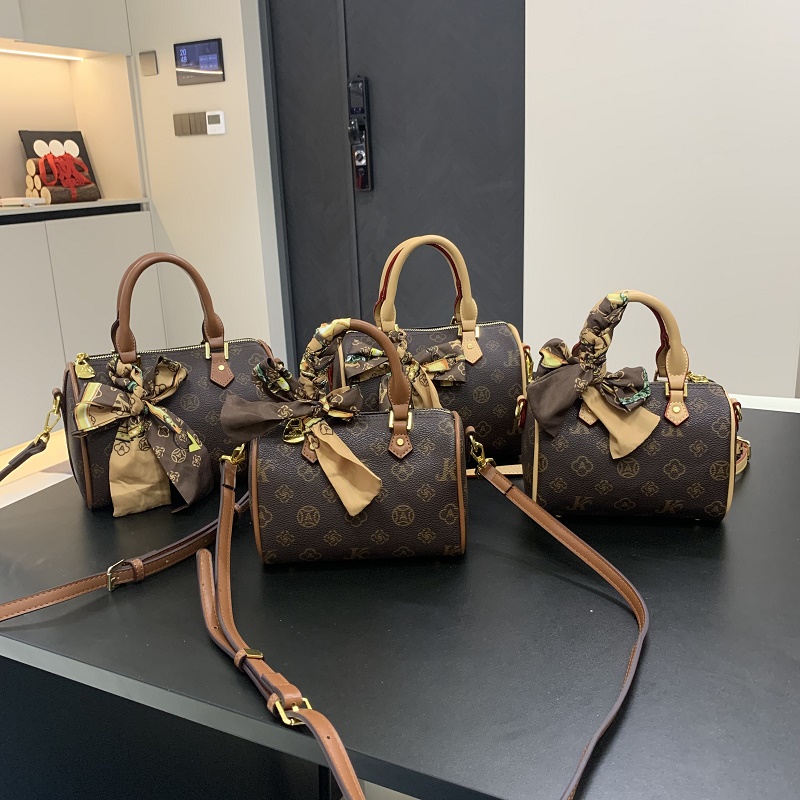 莫妮卡奇奇单肩包通勤2025新款经典复古小众百搭单肩斜挎包包女士