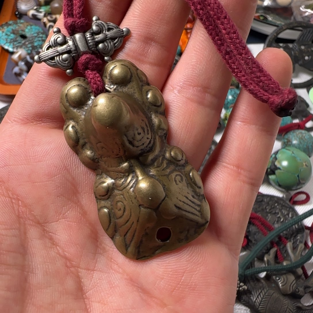 玻璃颈饰啊啊啊啊啊啊