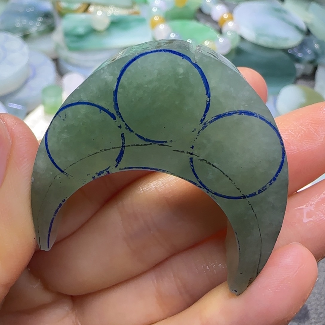 定制翡翠未镶嵌翡翠