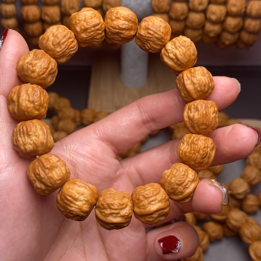 猴头核桃手串金蟾蛤蟆头