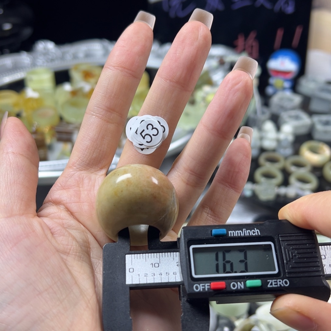 蛇纹石玉未镶嵌戒指