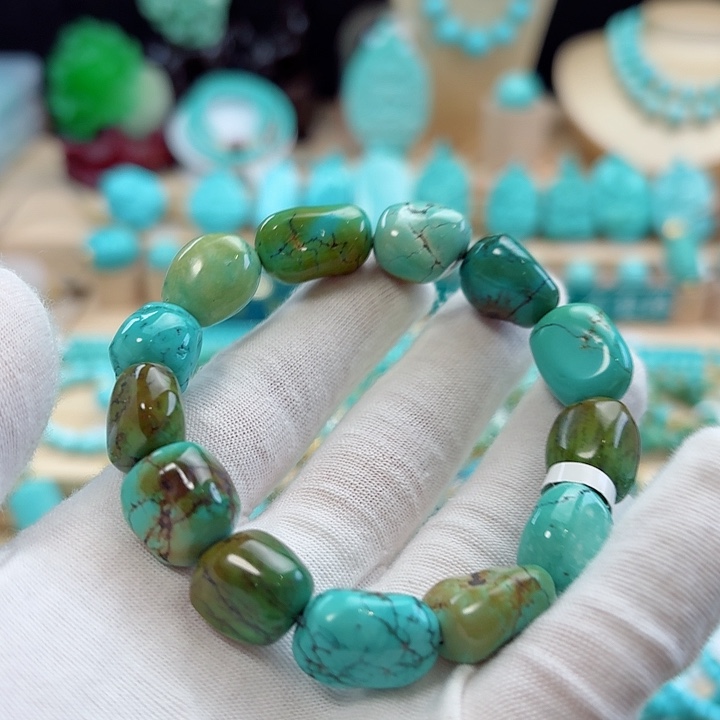 绿松石未镶嵌珠宝奇石