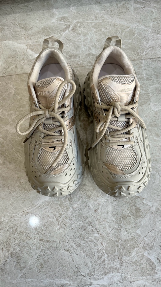 时尚休闲鞋做旧老爹鞋女士休闲鞋透气时尚厚底百搭女鞋