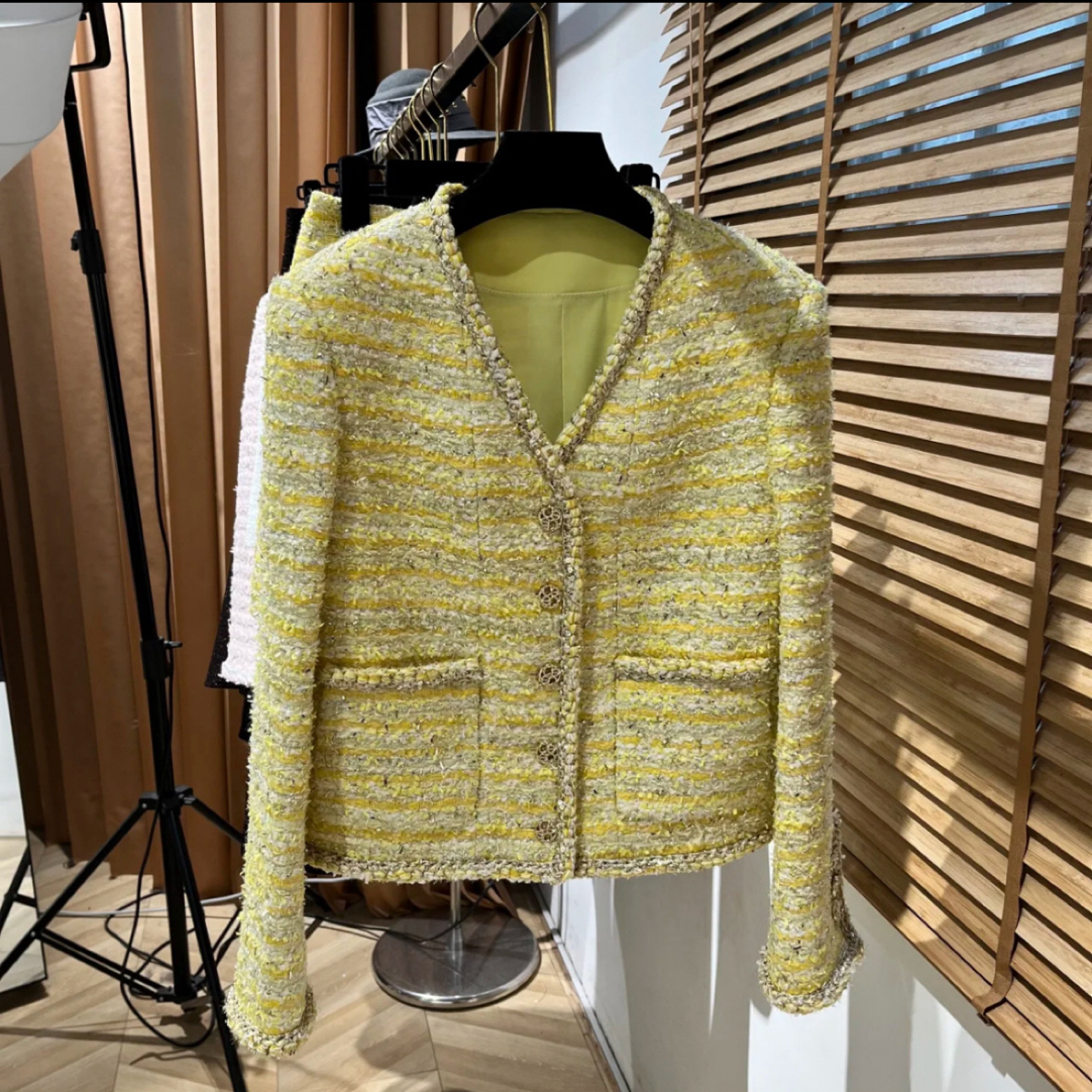 晓宇自制25春新款黄色手工花边小香风外套