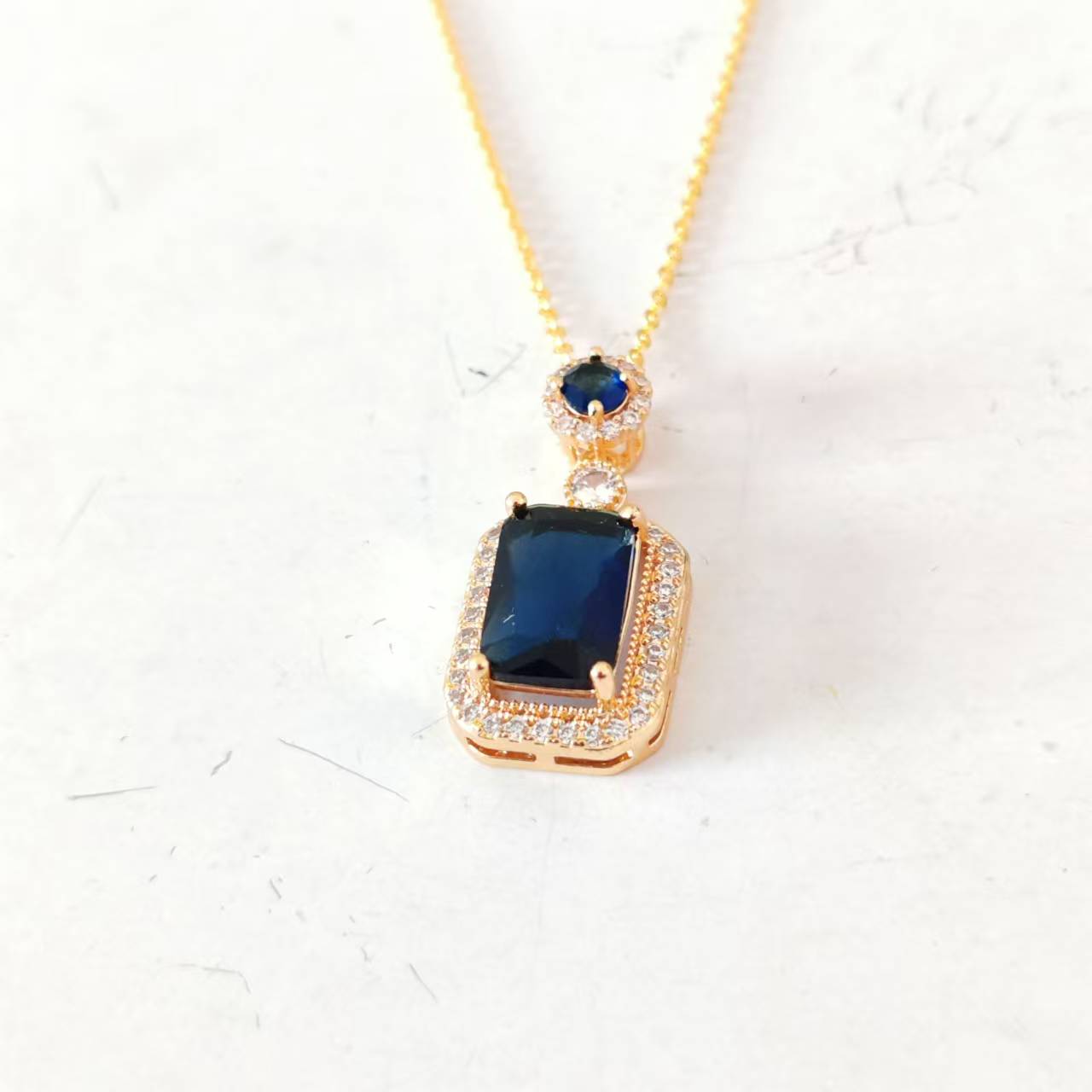 非金属珐琅吊坠  轻奢时尚气质百搭精致精美吊坠ZXB111140