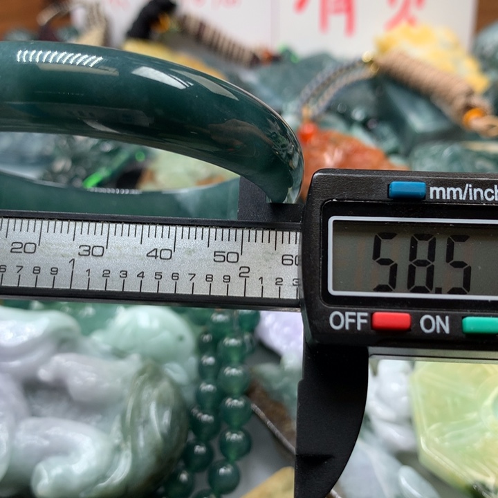 翡翠颈饰未镶嵌保真天然A货翡翠