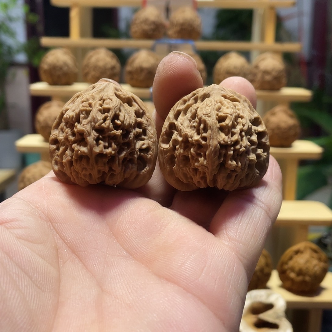 ****康桃核吊坠文玩核桃南将石
