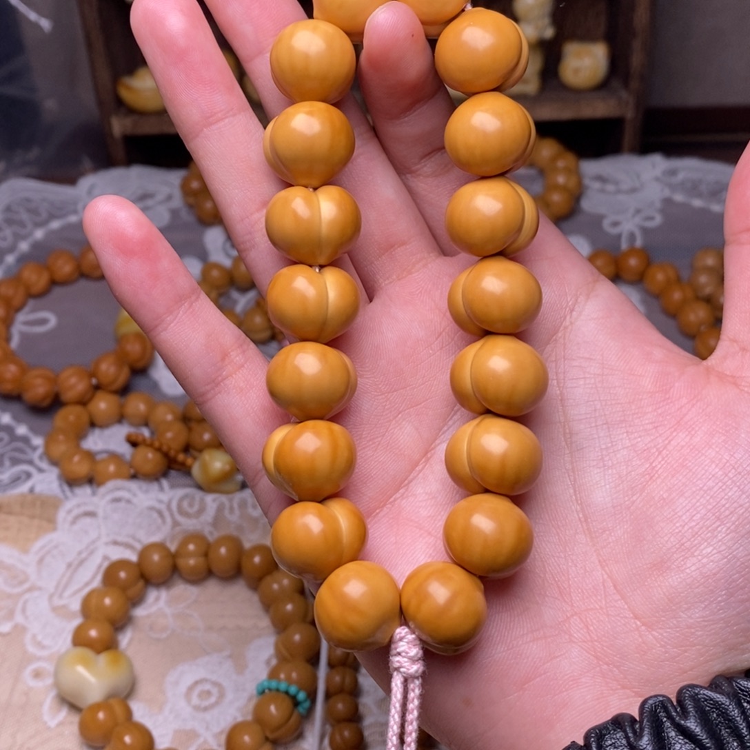 猴头核桃把件pit屁桃