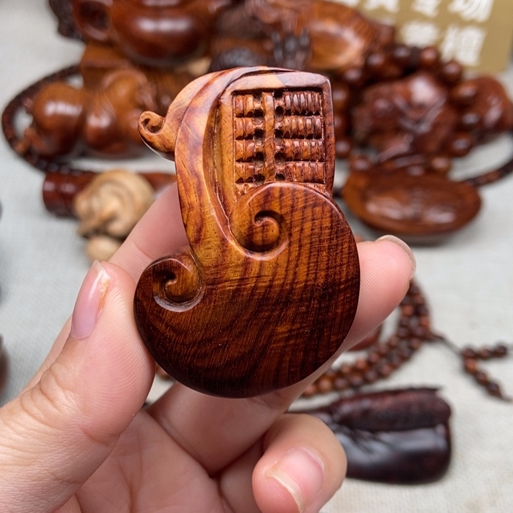 把件黄花梨/降香黄檀21.9克左右