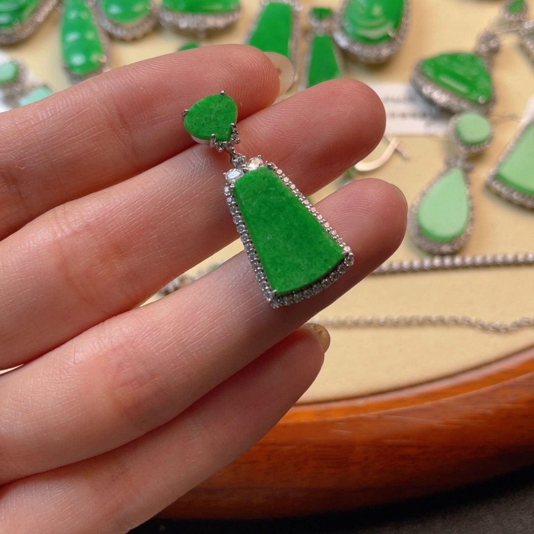 翡翠吊坠(不含链)银S925镶嵌