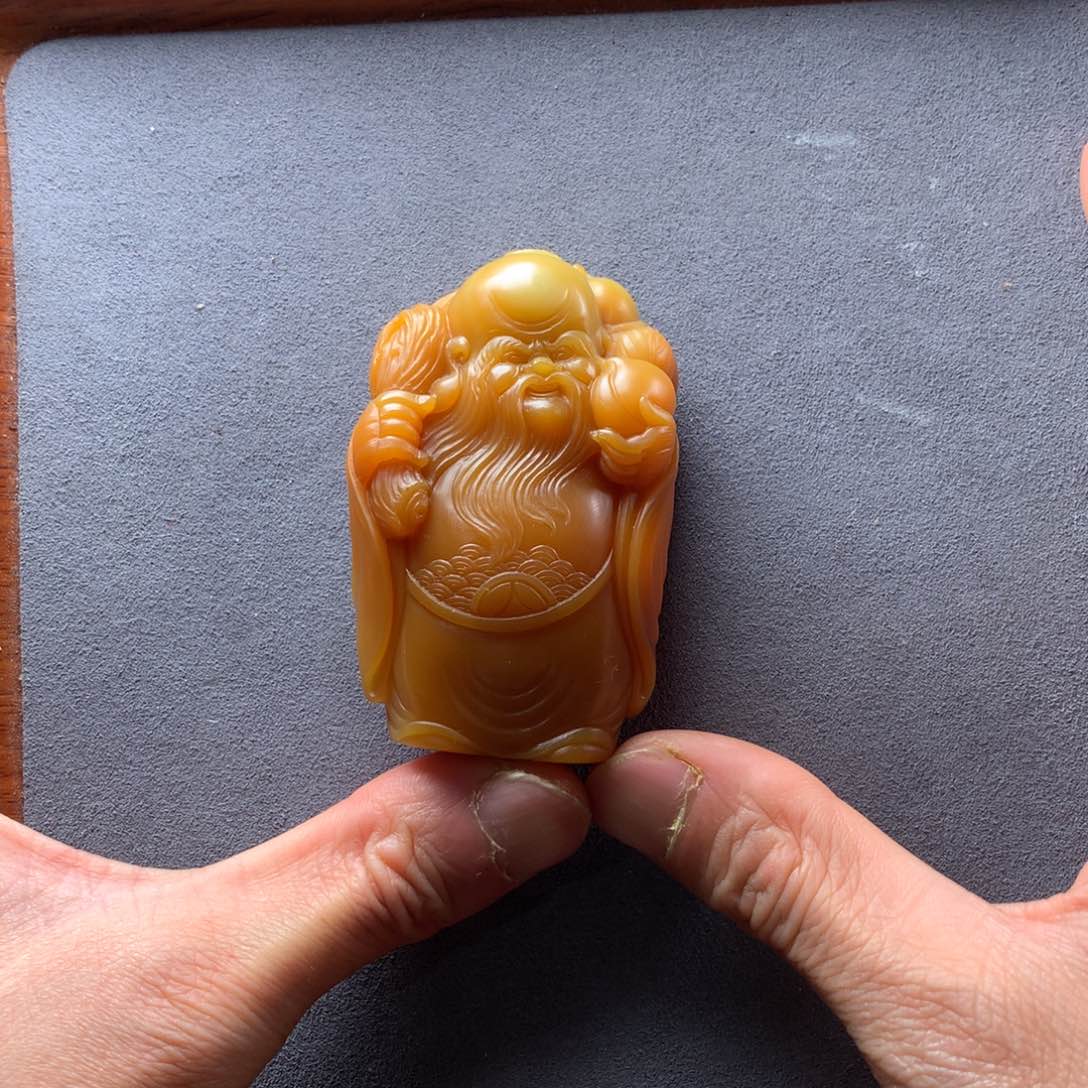 石英质玉配饰未镶嵌顽**选