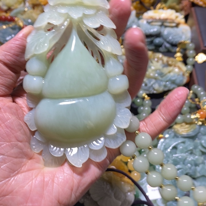 岫玉岫玉吊坠未镶嵌