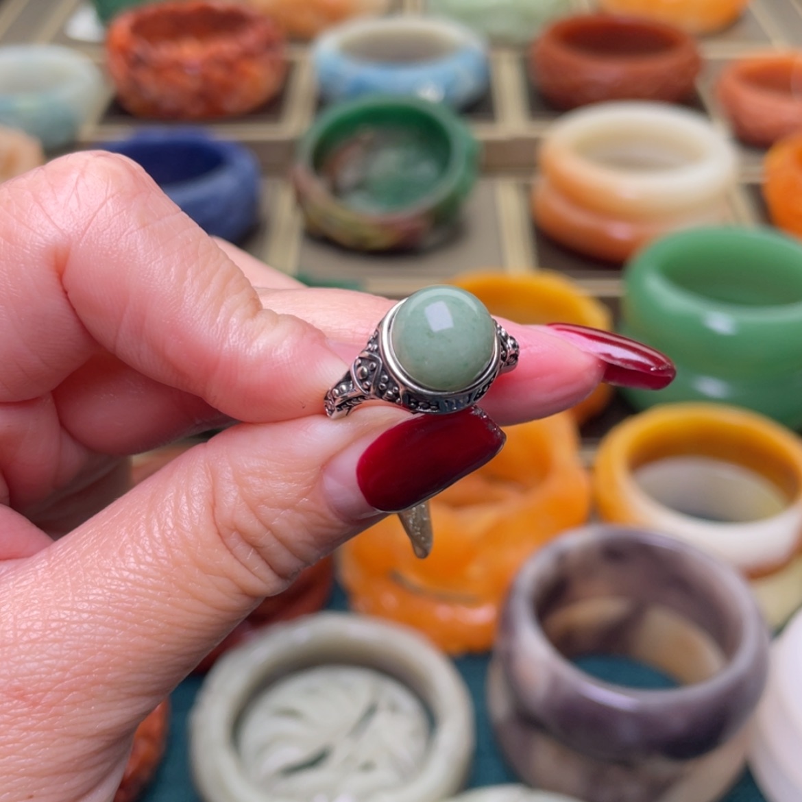 【闪购商品】石英质玉手镯未镶嵌