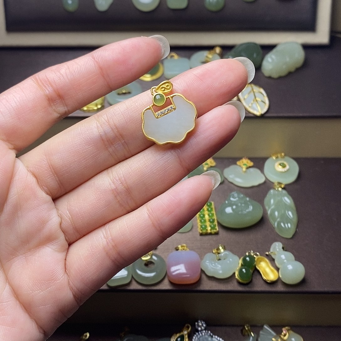 和田玉颈饰银S925镶嵌