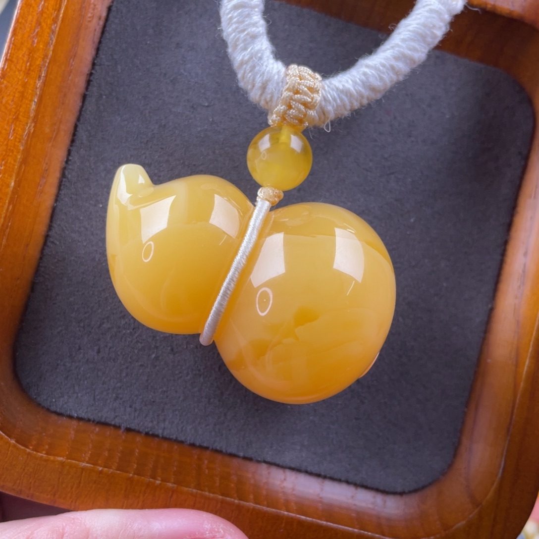 琥珀颈饰未镶嵌蜜蜡吊坠