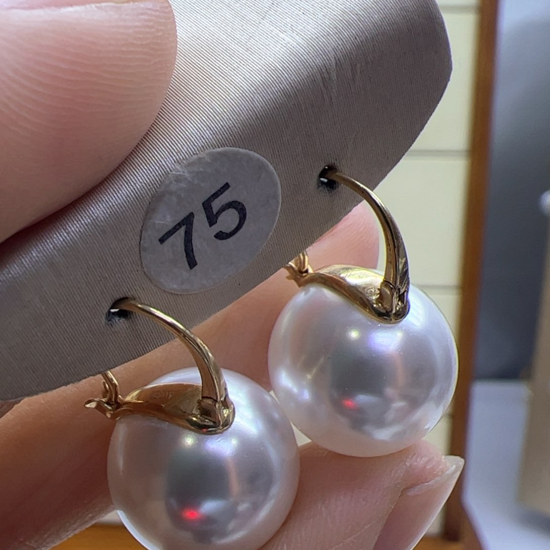 淡水珍珠耳饰18K金镶嵌