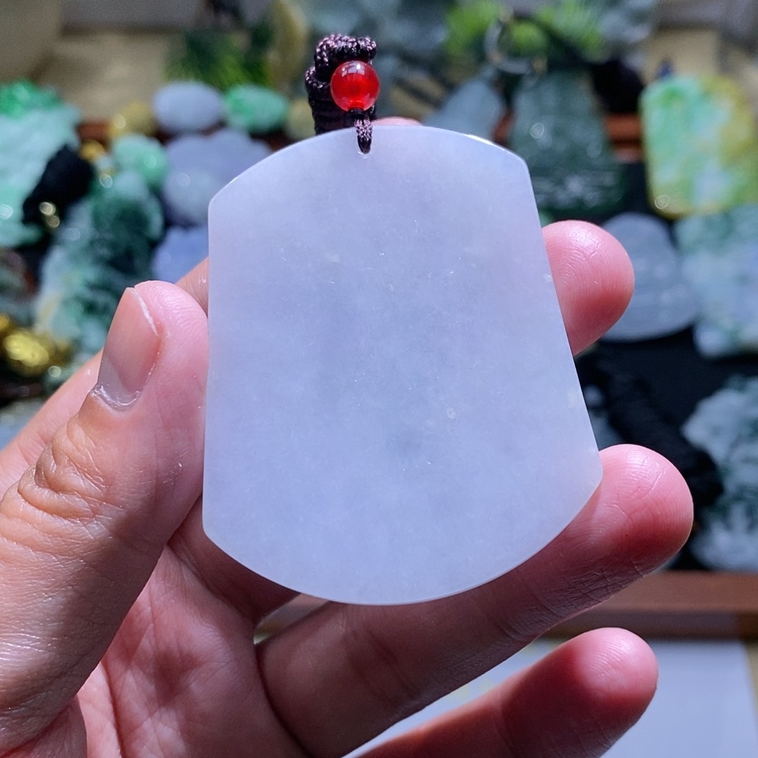 【闪购商品】翡翠颈饰未镶嵌无事牌