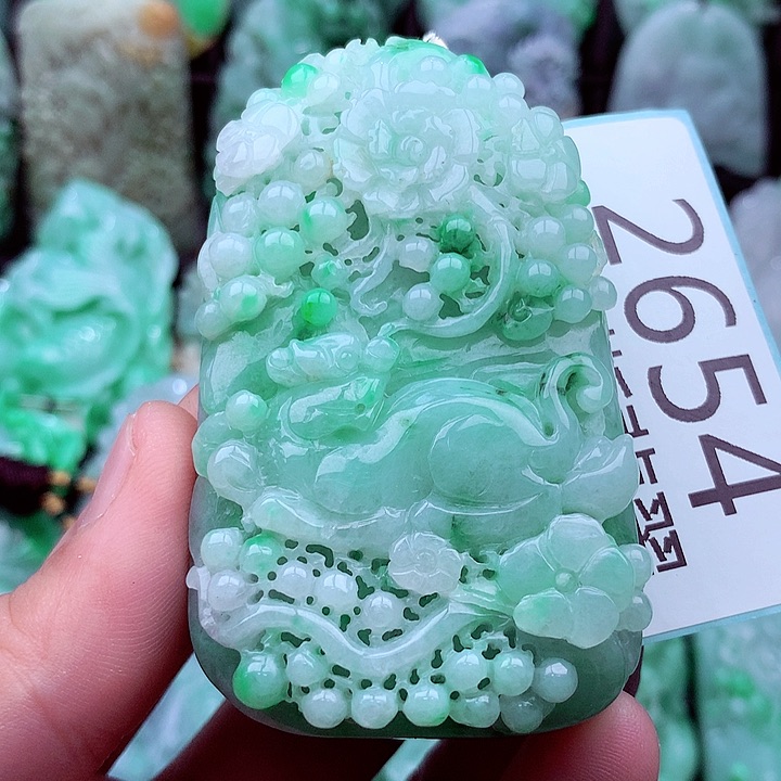 翡翠未镶嵌吊坠(不含链)