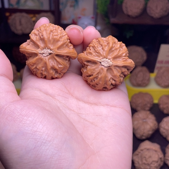 把件桃核闪购15宫灯