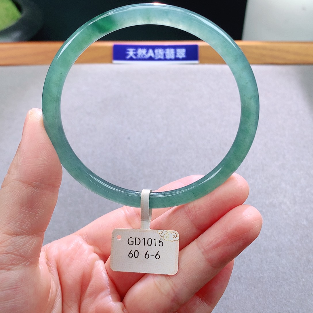 未镶嵌手镯翡翠天然翡翠手镯a货