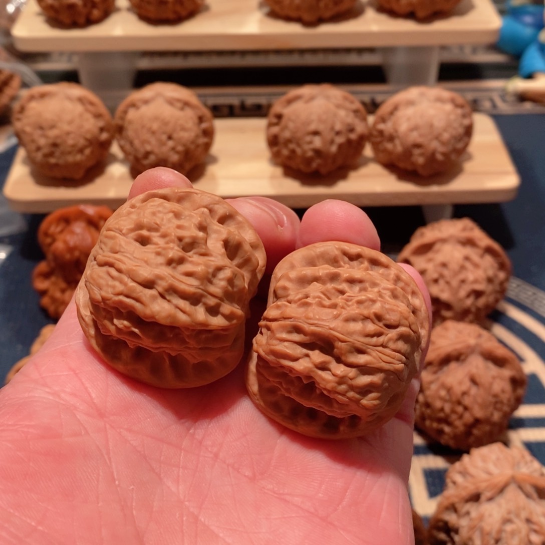 文玩核桃吊坠昌闷38