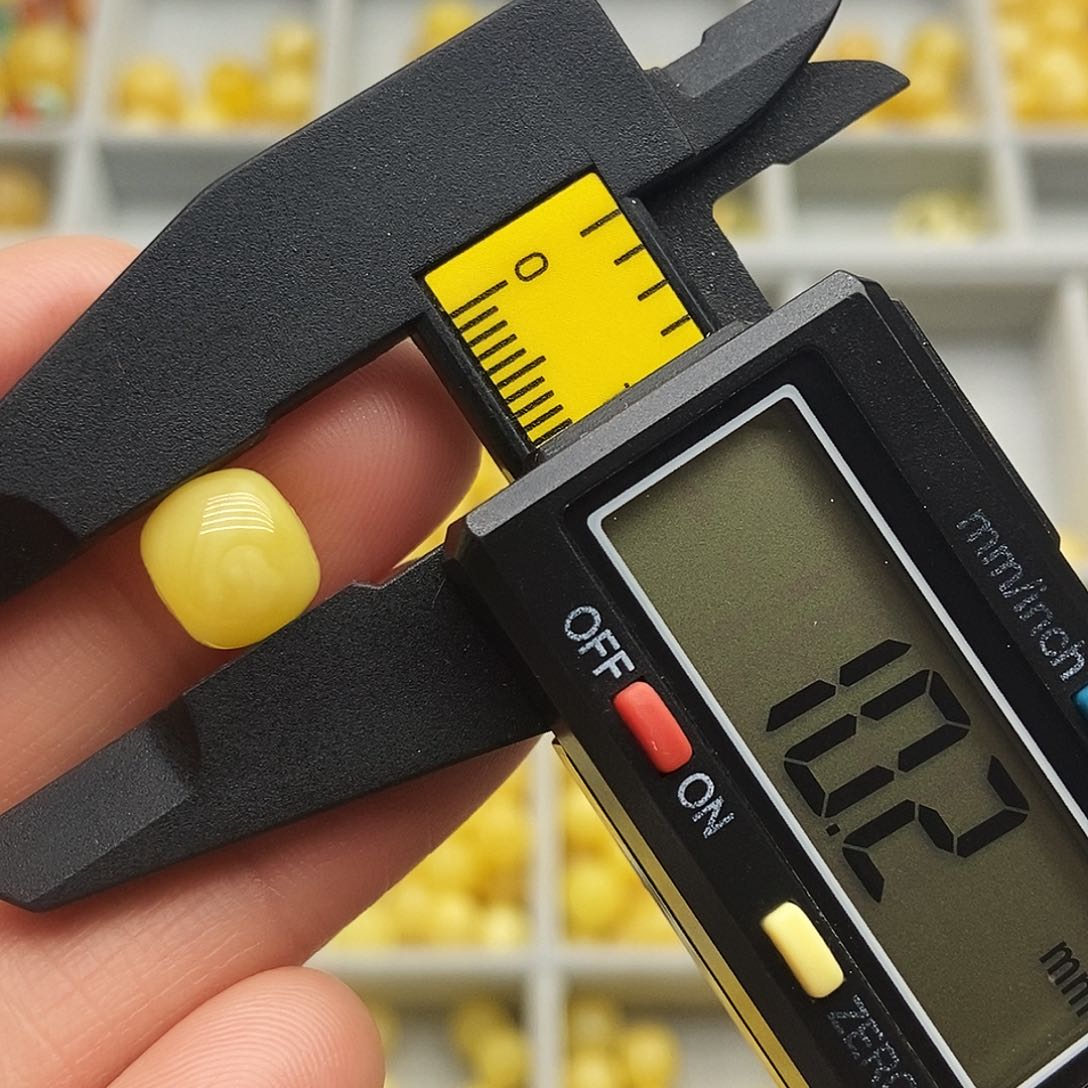 蜜蜡珠宝奇石未镶嵌2334