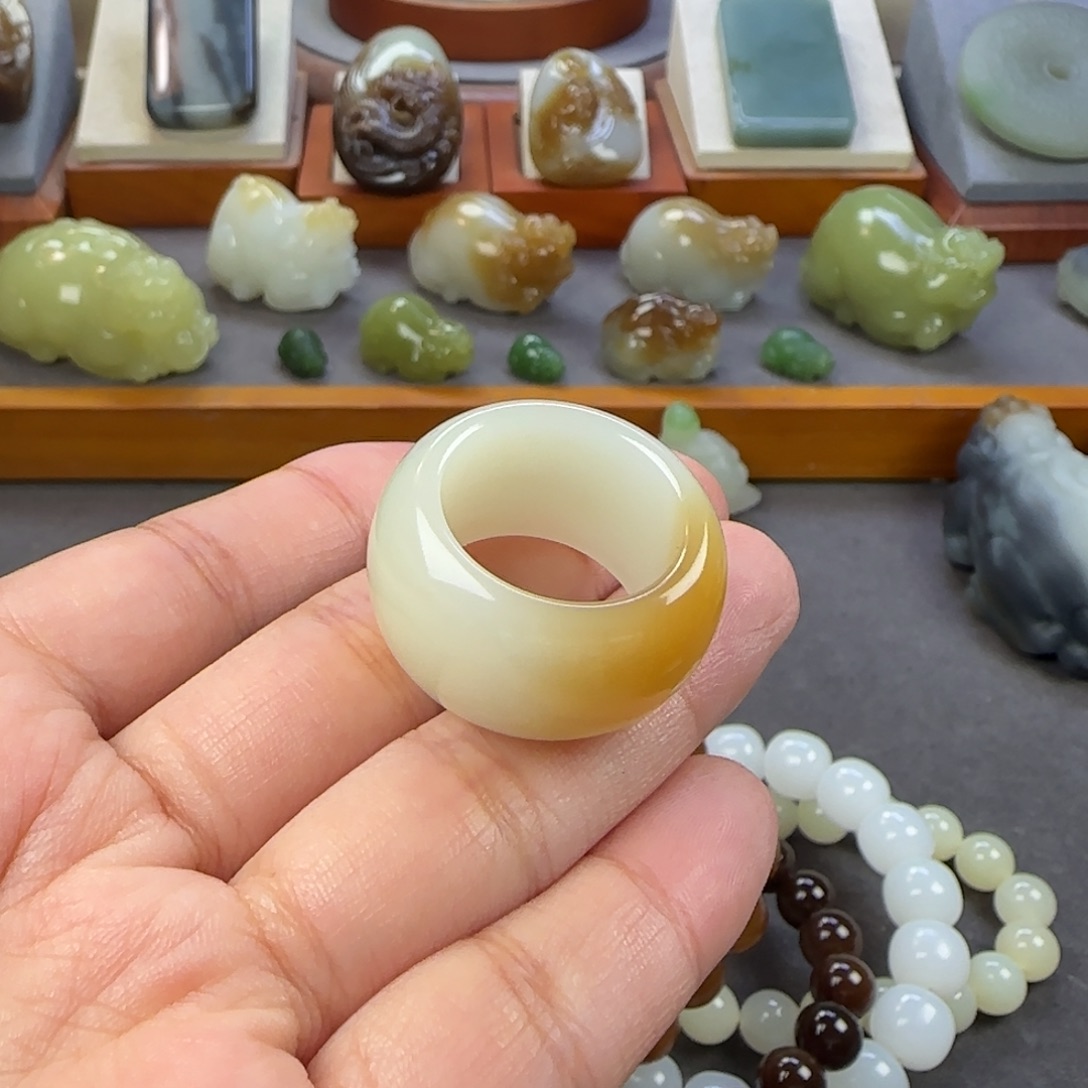 定制和田玉未镶嵌和田玉