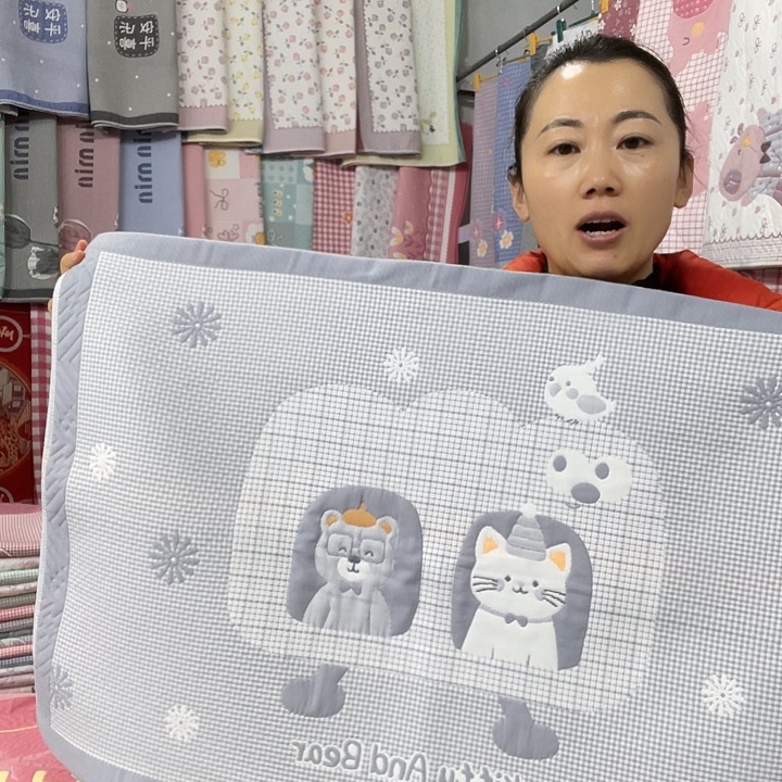 棉特价灰色小猫咪