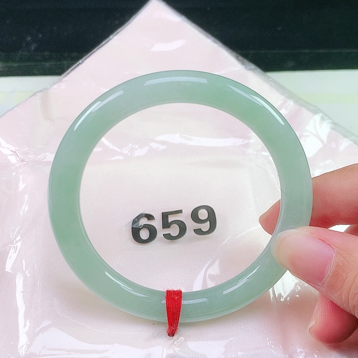 未镶嵌手镯翡翠翡翠手镯