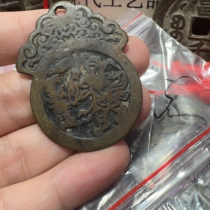 水***淡铜现代工艺品花钱