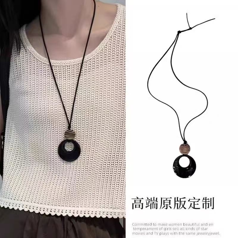 新中式黑绳项链长款吊坠轻奢小众高级感新款配饰女b