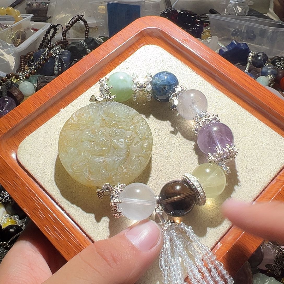 手链未镶嵌水晶水晶手链