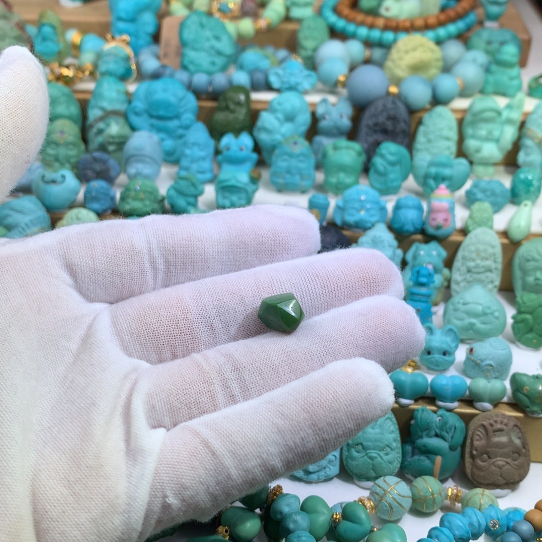 小***爸绿松石未镶嵌手链