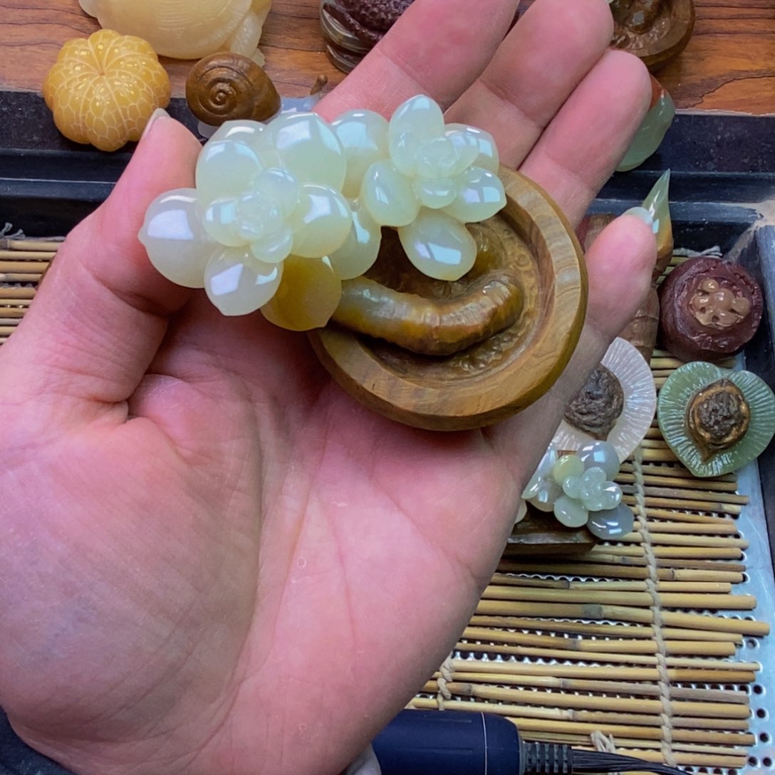 【闪购商品】砖雕七***材天然一体雕刻