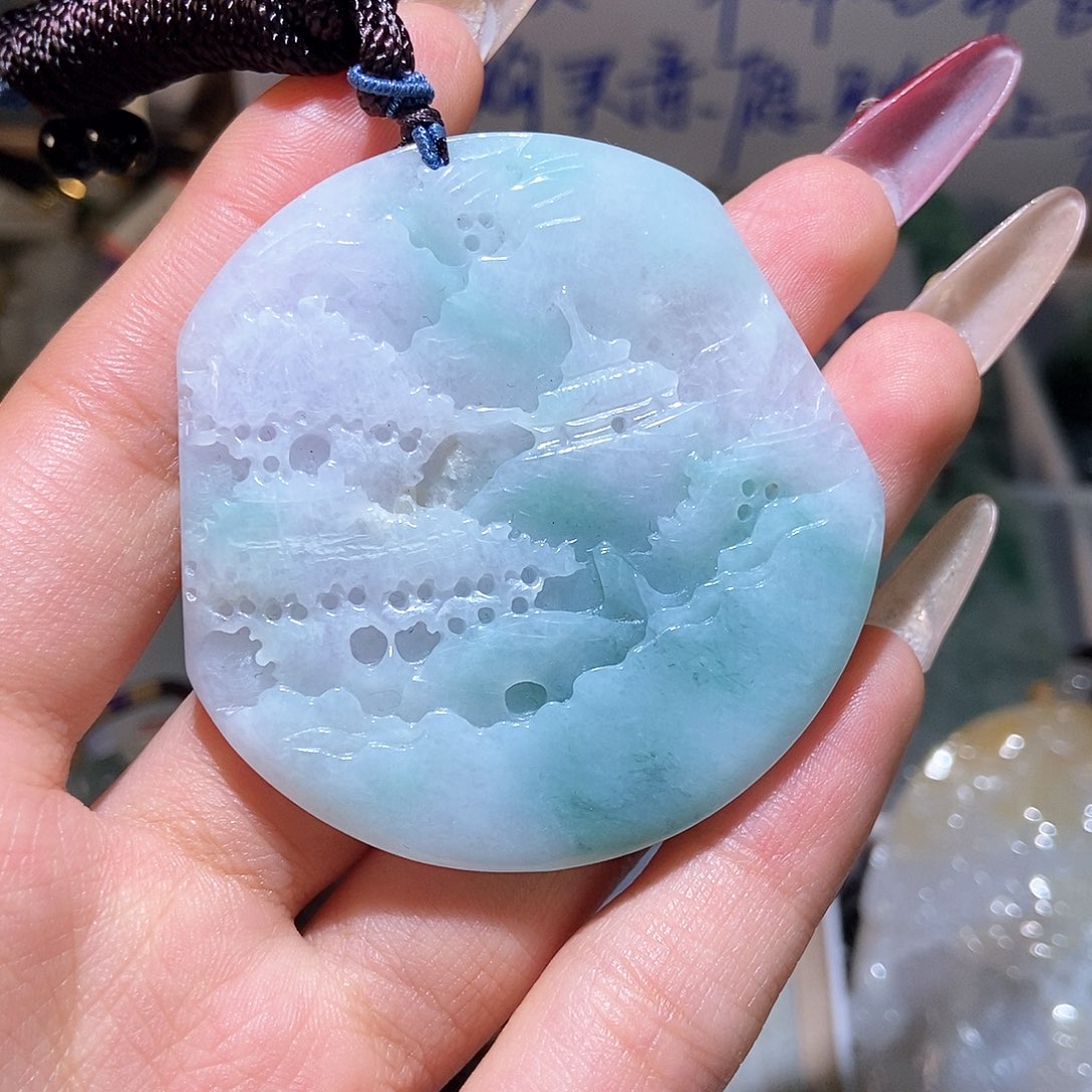 翡翠颈饰未镶嵌天然