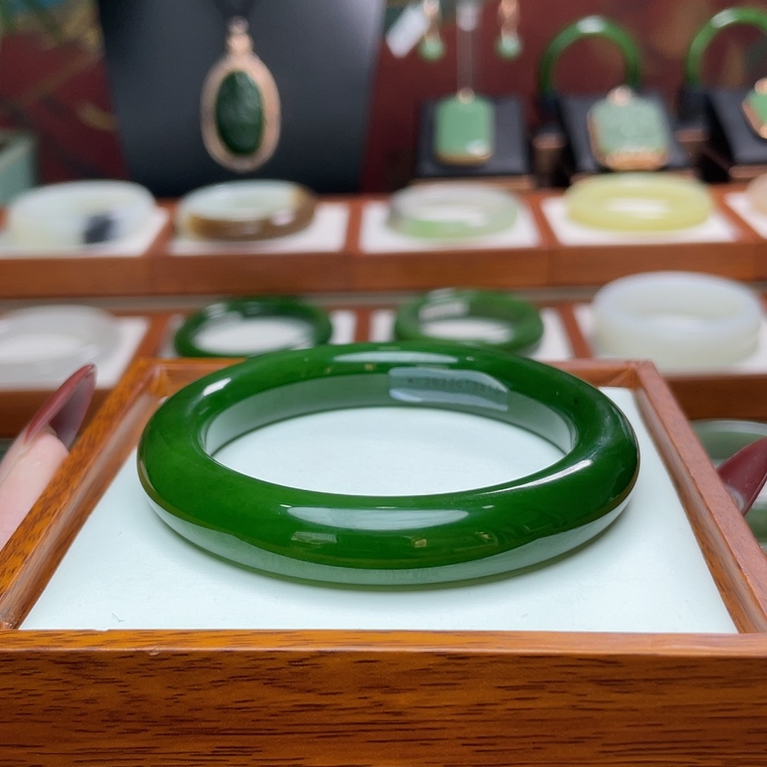 和田玉手镯55+未镶嵌