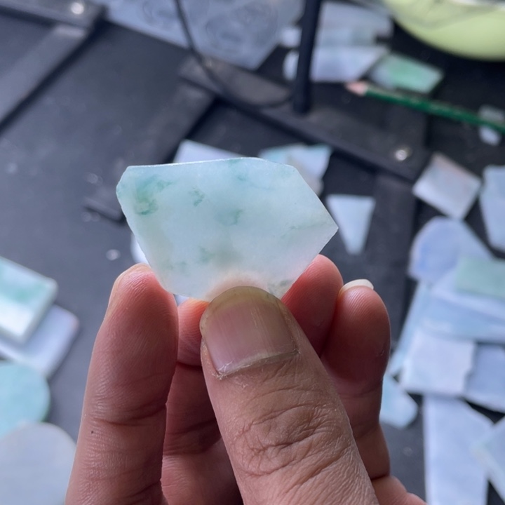 定制翡翠未镶嵌翡翠