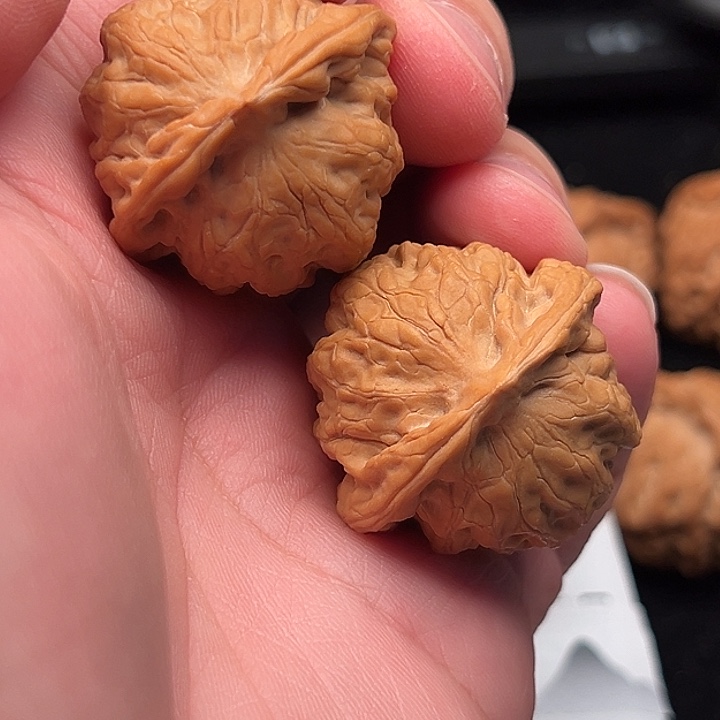 南***e文玩核桃把件山一代原生态佛肚36尺 精品