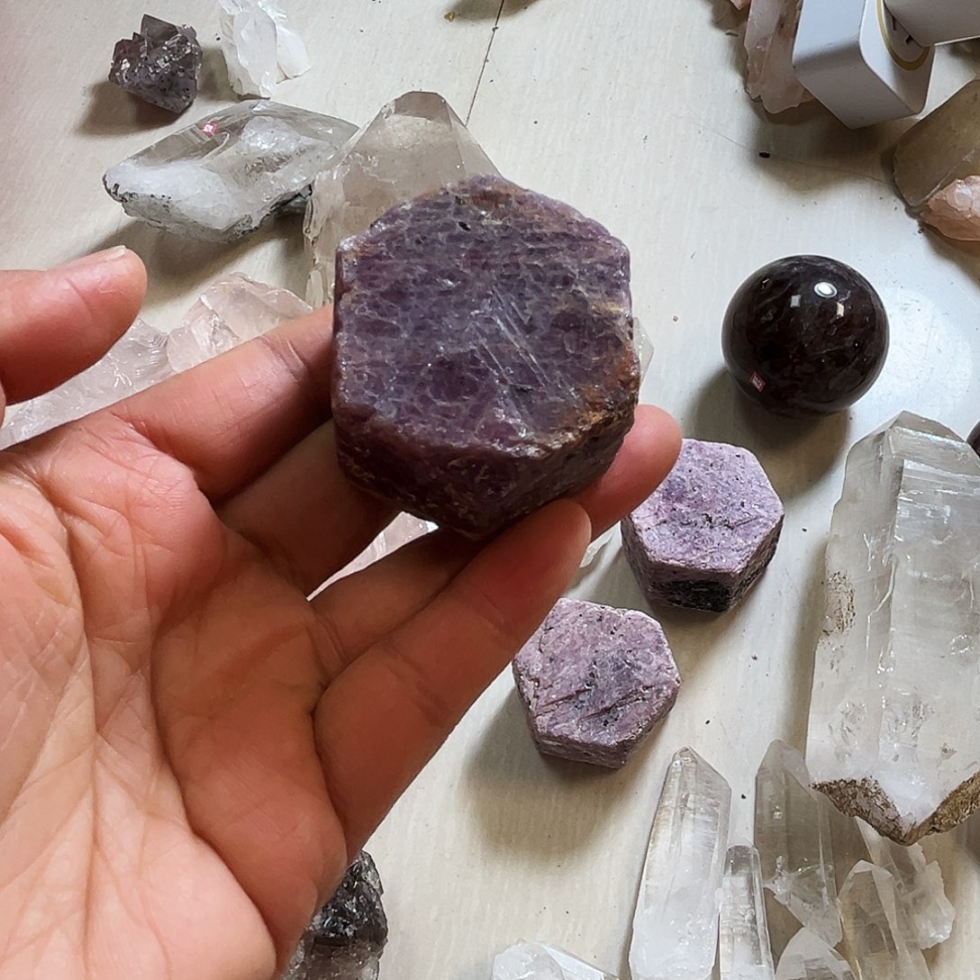 l***天未镶嵌水晶珠宝半成品