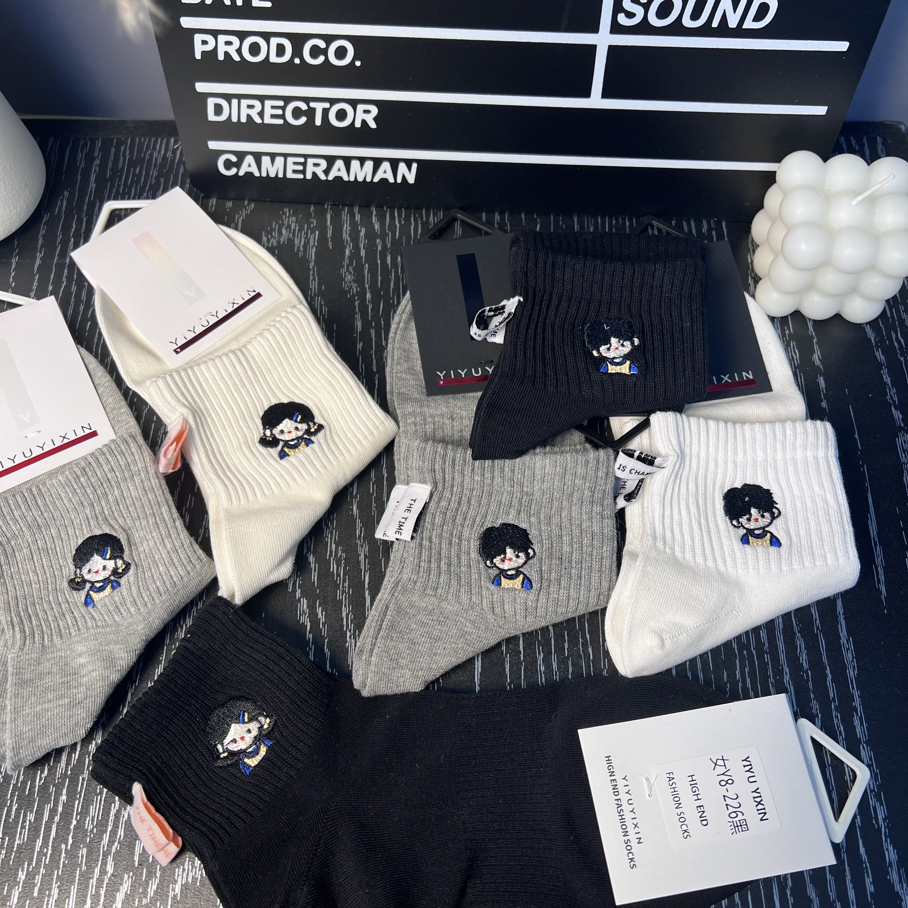 春夏刺绣款情侣袜韩系小众设计中短筒男女款运动休闲袜时尚百搭