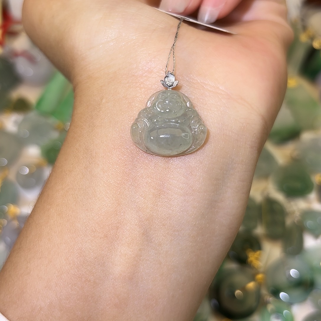 翡翠18K金镶嵌颈饰佛公