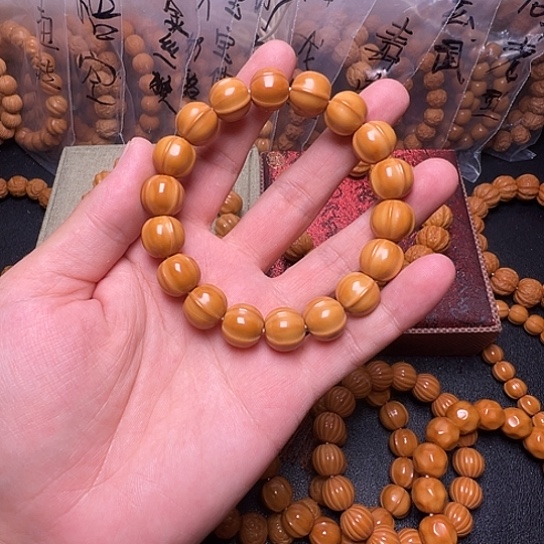 猴头核桃手串大鲨鱼