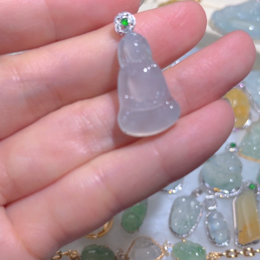 翡翠颈饰18K金镶嵌翡翠