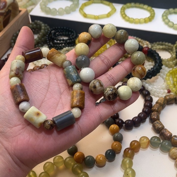 蛇纹石玉未镶嵌手链