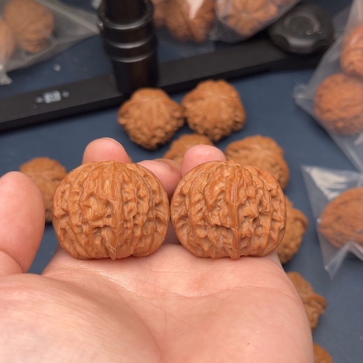 把件文玩核桃39磨盘邮费顺丰到付打底盘玩不退