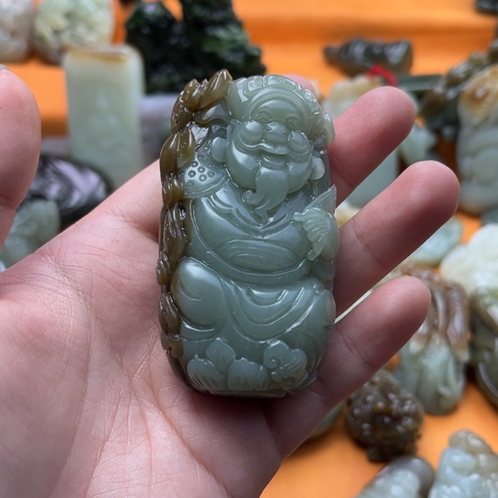 和田玉颈饰未镶嵌梵***⁷