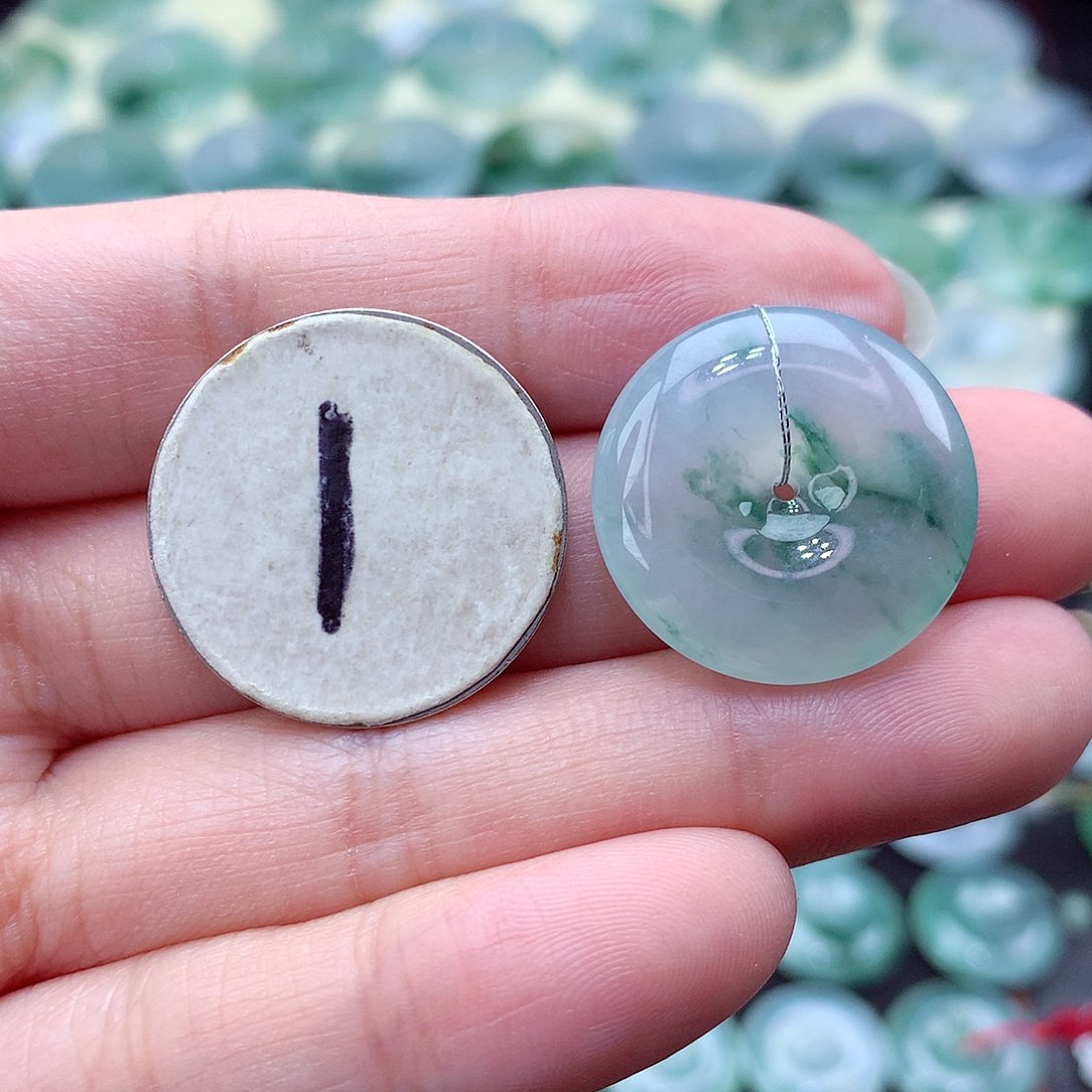 翡翠颈饰未镶嵌79尺寸22.5-5.9