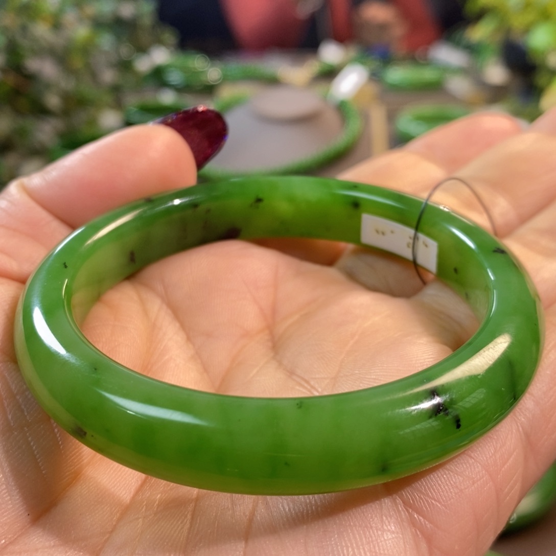 和田玉（碧玉）手镯未镶嵌